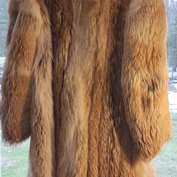 Fur coat with matching hat - Picture 7 of 13